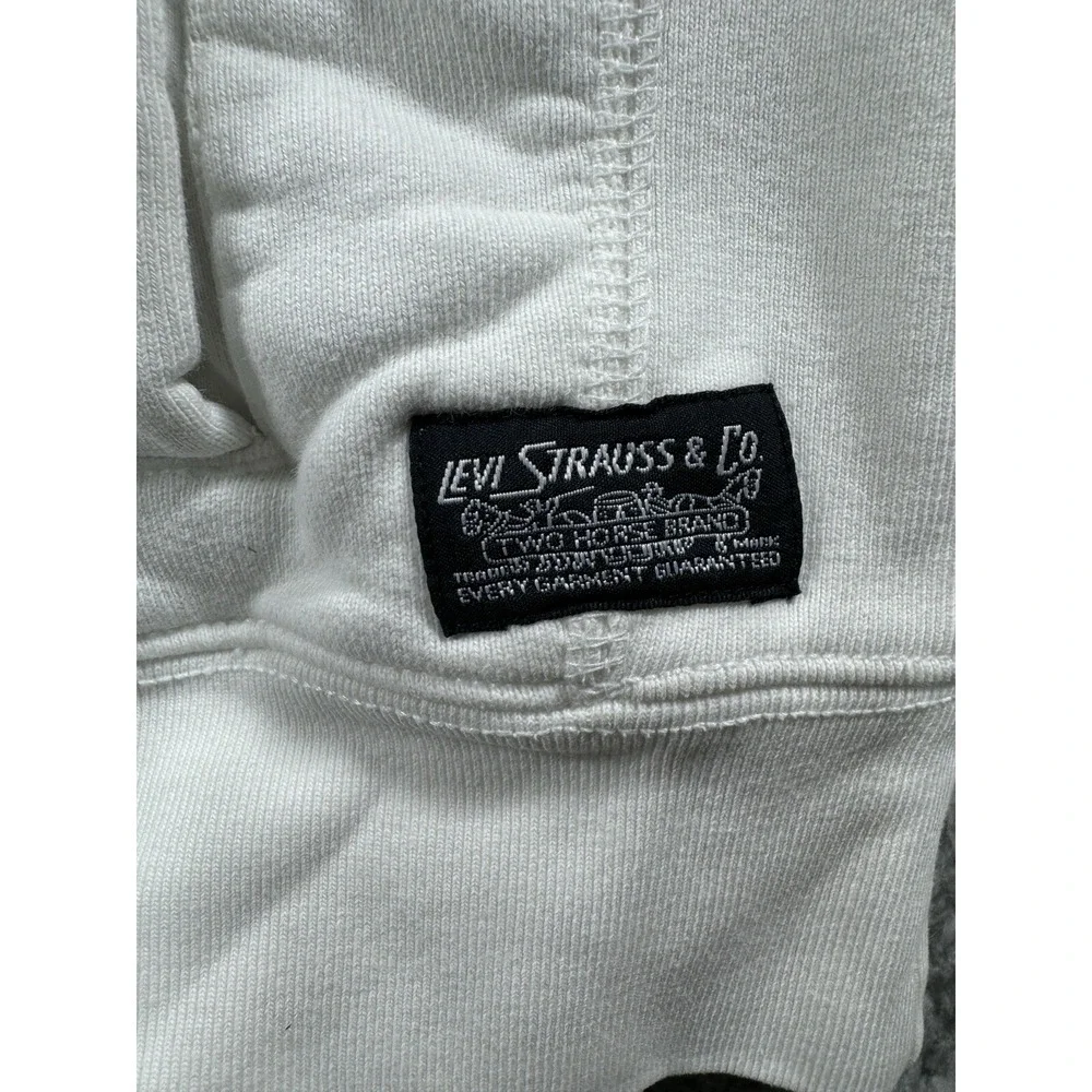 Levis Relaxed Fit Skate Graphic Pullover Hoodie in Zebra White Mens Medium